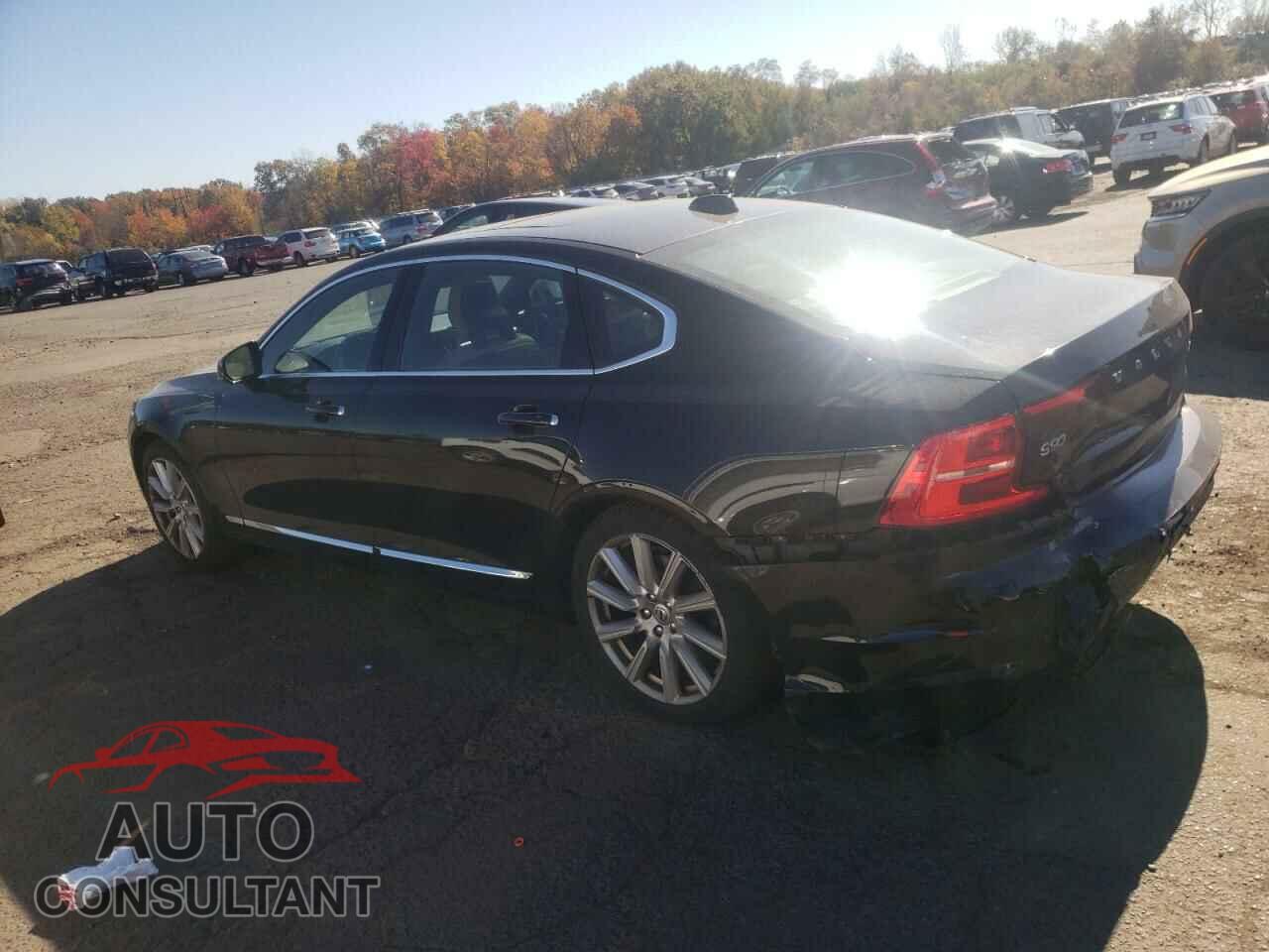 VOLVO S90 2018 - LVY992ML9JP005132