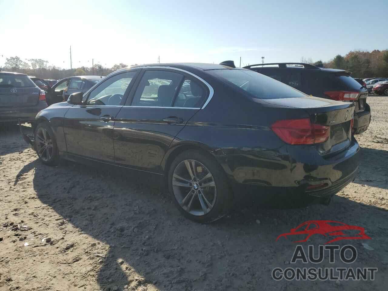 BMW 3 SERIES 2016 - WBA8B7G5XGNT14918