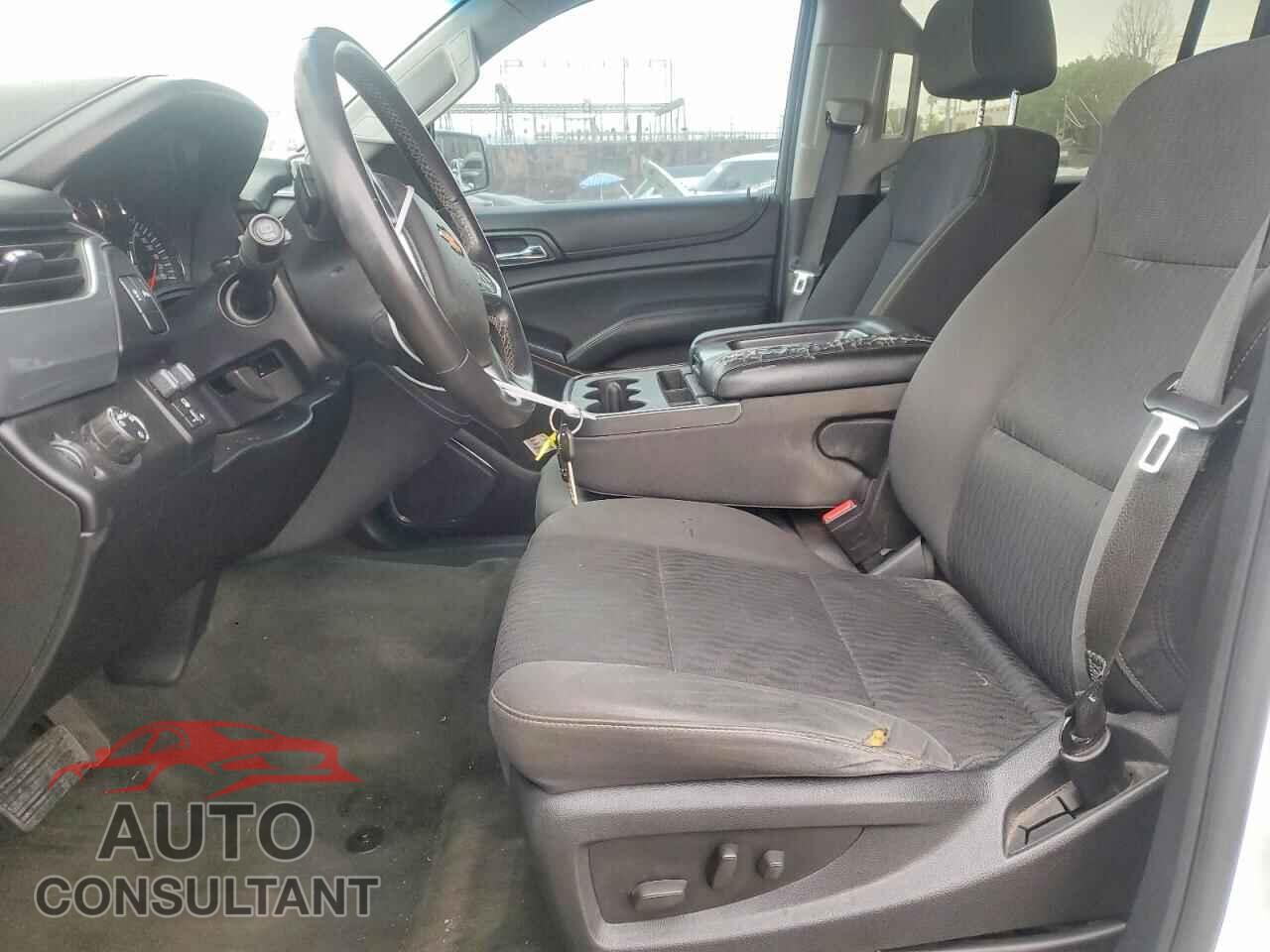 CHEVROLET SUBURBAN 2015 - 1GNSCHEC9FR244937