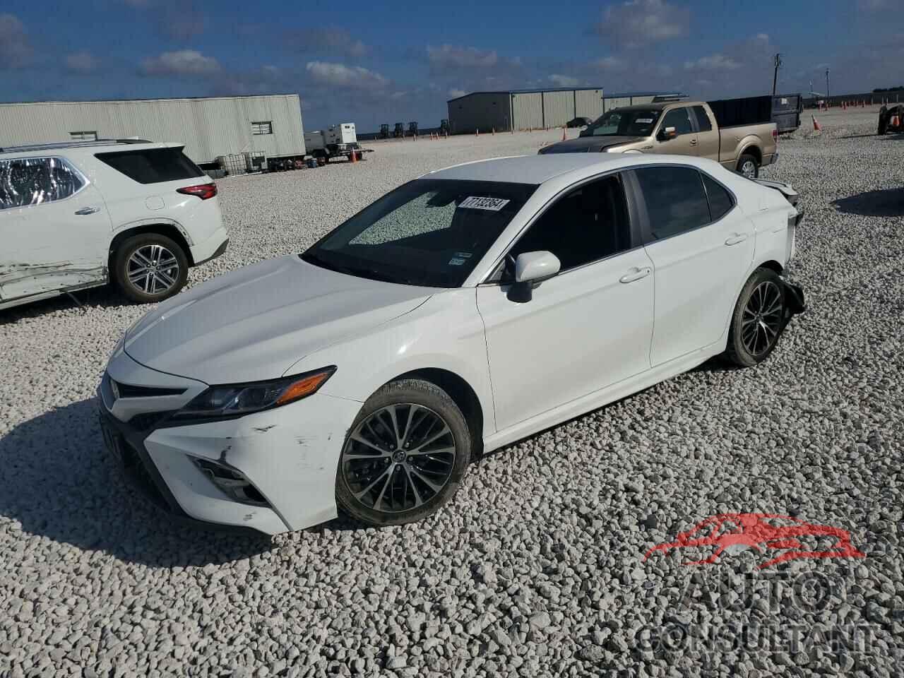 TOYOTA CAMRY 2018 - 4T1B11HK3JU062869