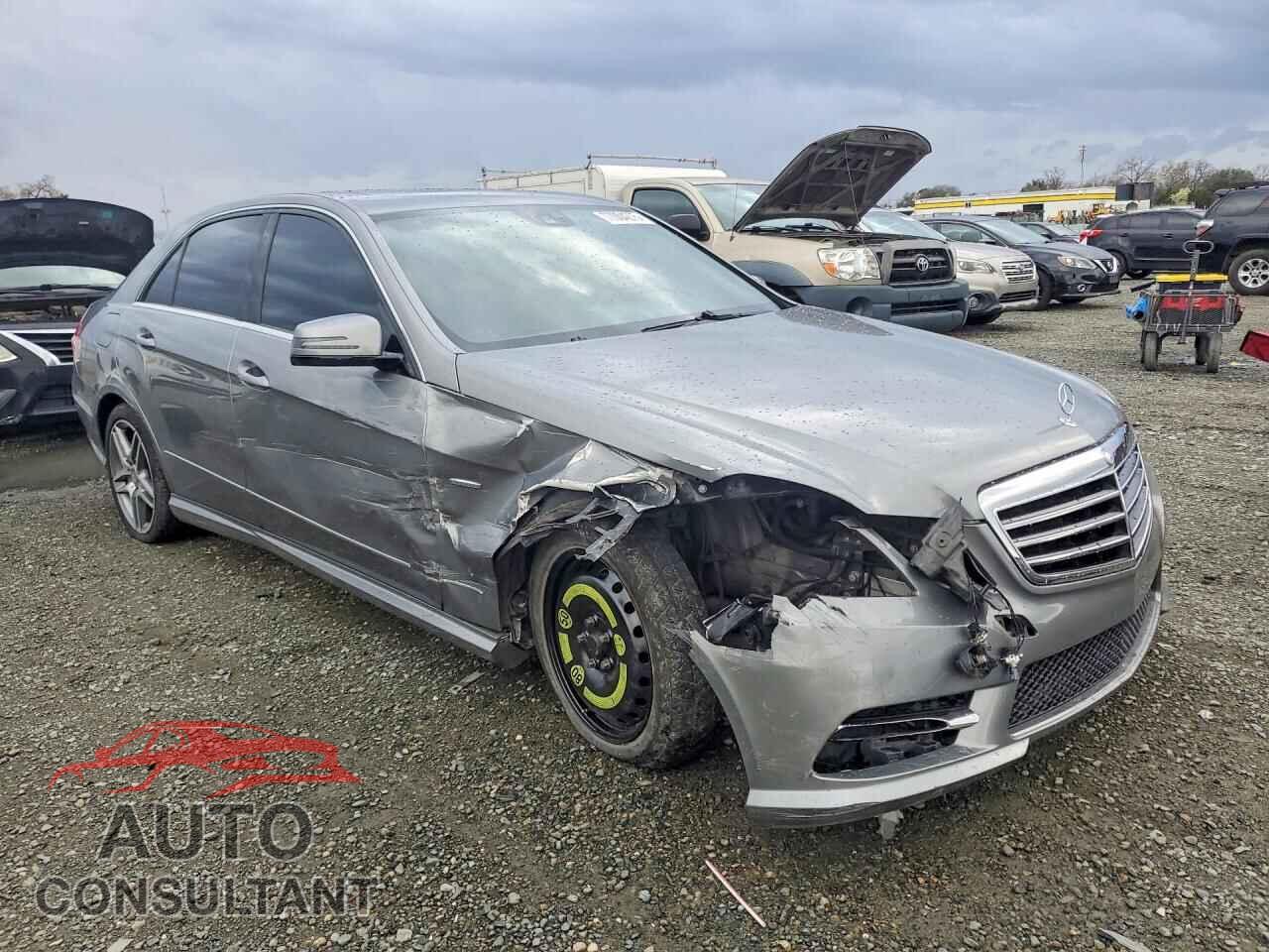 MERCEDES-BENZ E-CLASS 2012 - WDDHF5KB4CA591743