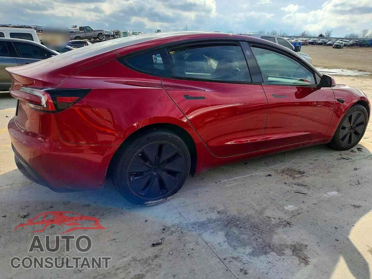 TESLA MODEL 3 2024 - 5YJ3E1EA8RF729514