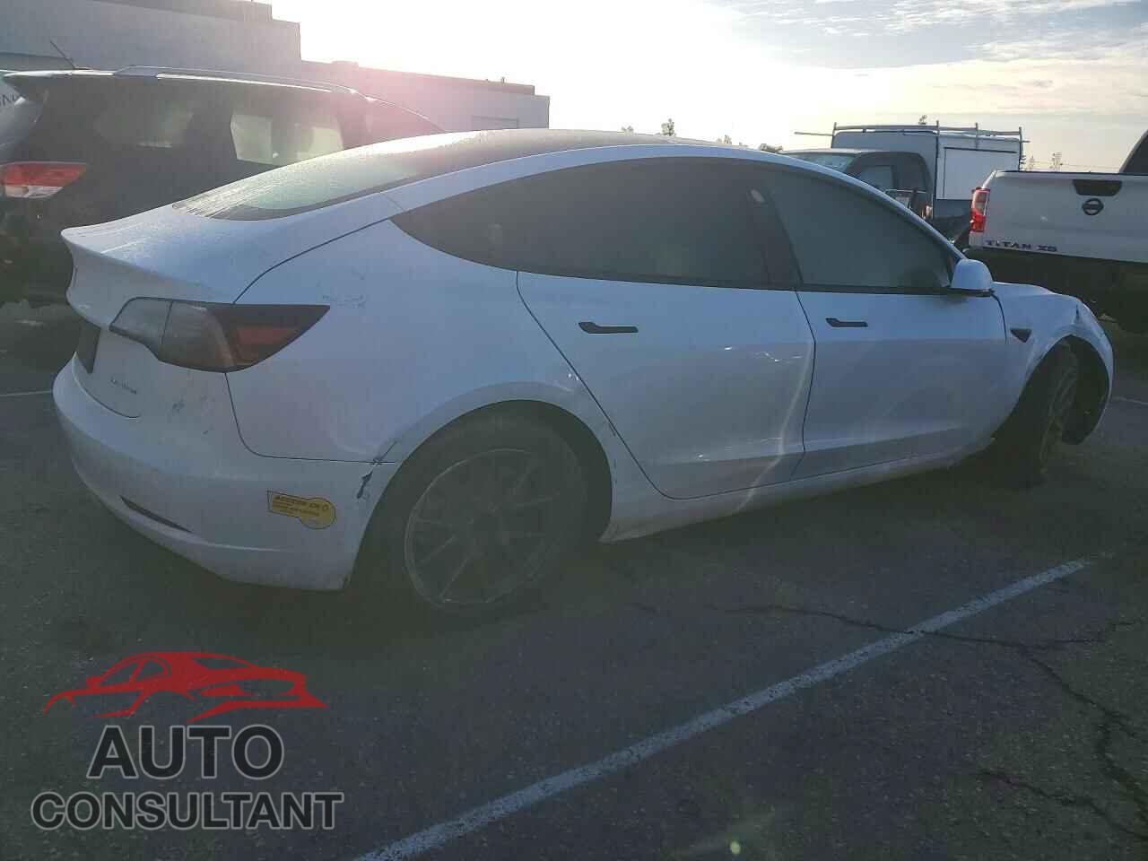 TESLA MODEL 3 2022 - 5YJ3E1EB7NF275341