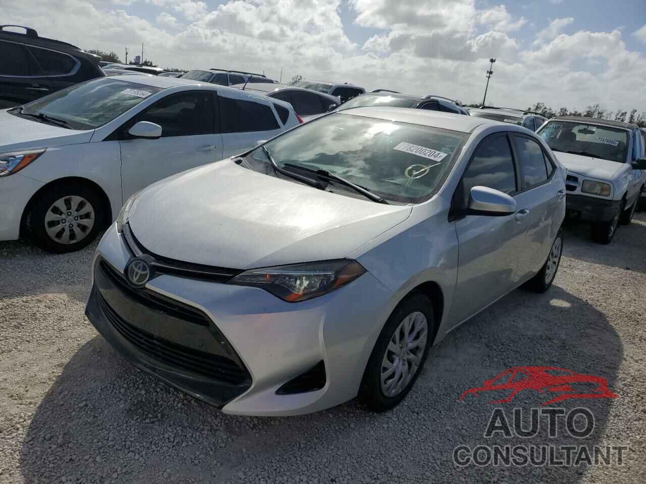 TOYOTA COROLLA 2018 - 5YFBURHE3JP834952