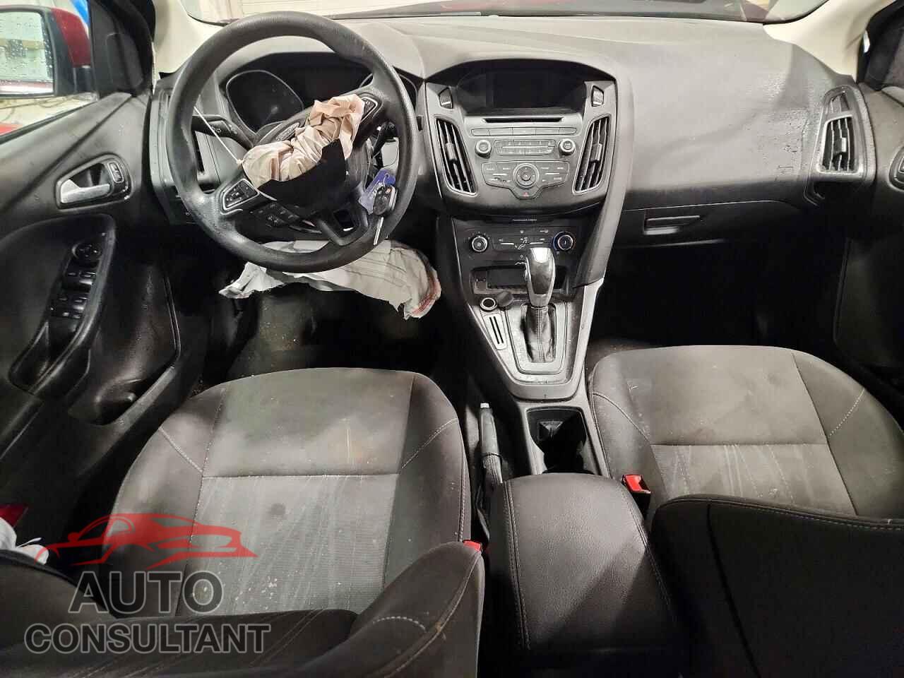 FORD FOCUS 2016 - 1FADP3F21GL377524