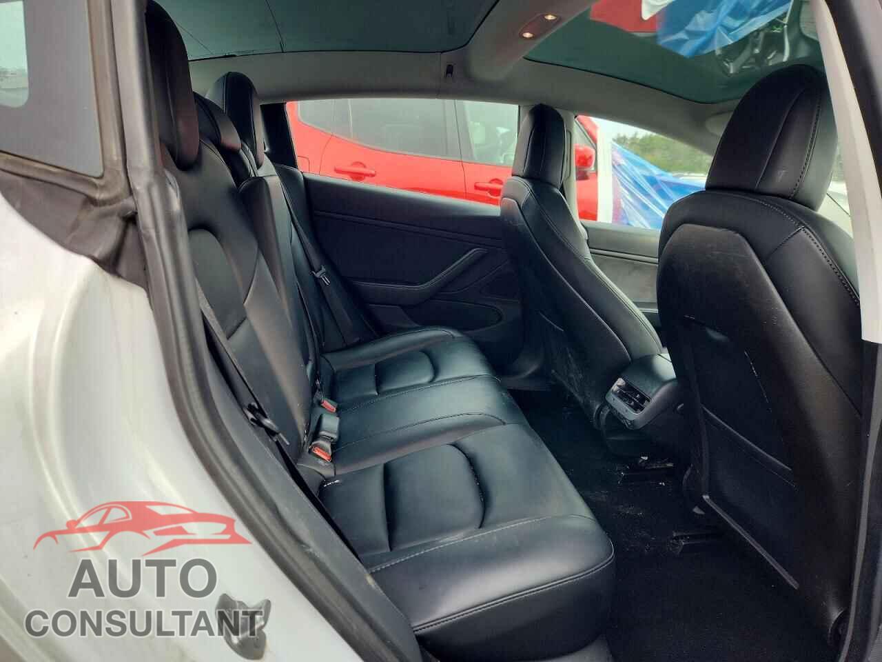 TESLA MODEL 3 2020 - 5YJ3E1EB2LF620871