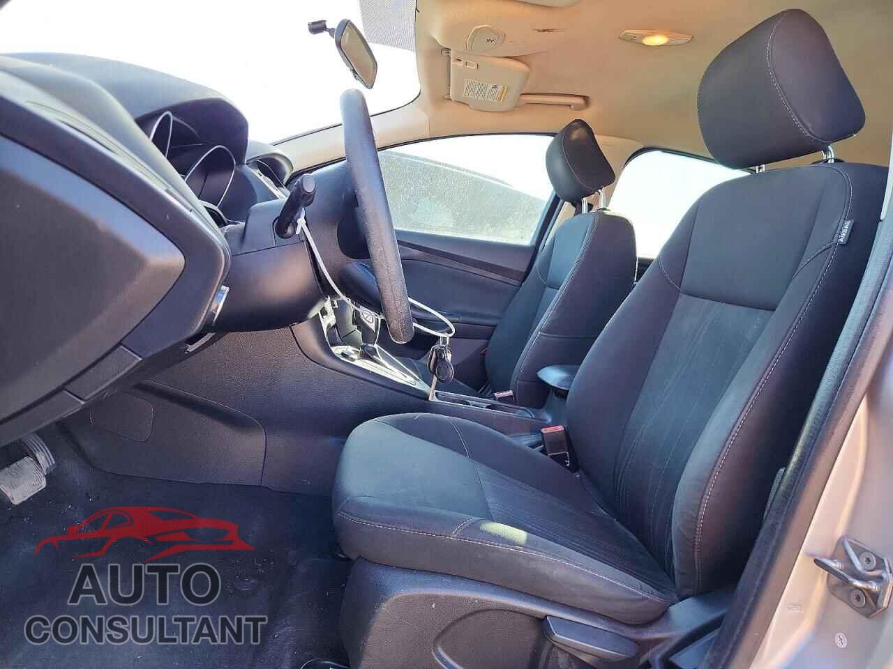 FORD FOCUS 2017 - 1FADP3K29HL255162
