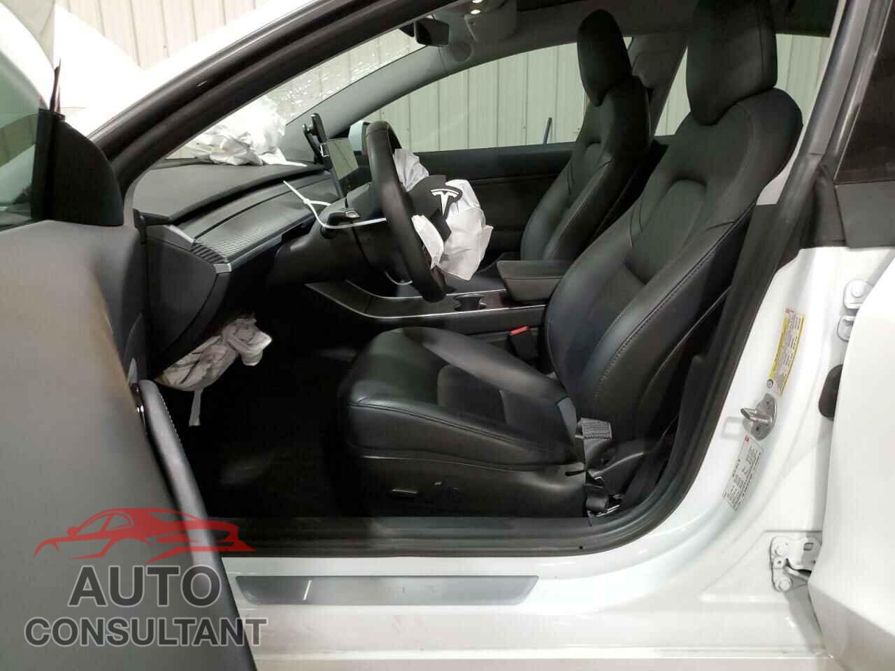 TESLA MODEL 3 2018 - 5YJ3E1EA7JF165021