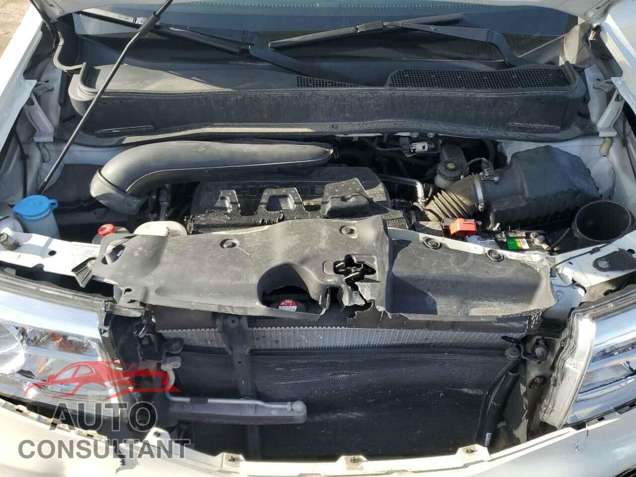 HONDA PILOT 2015 - 5FNYF4H90FB054467