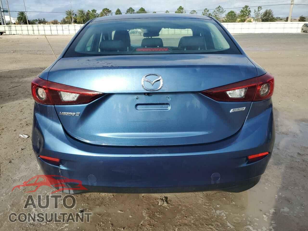 MAZDA 3 2018 - 3MZBN1U79JM242532