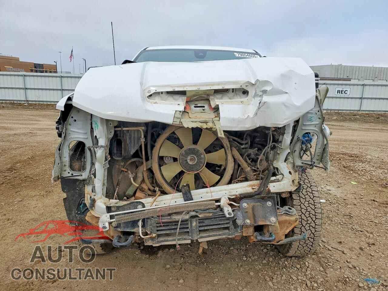 CHEVROLET SILVERADO 2021 - 1GC2YLE75MF248045