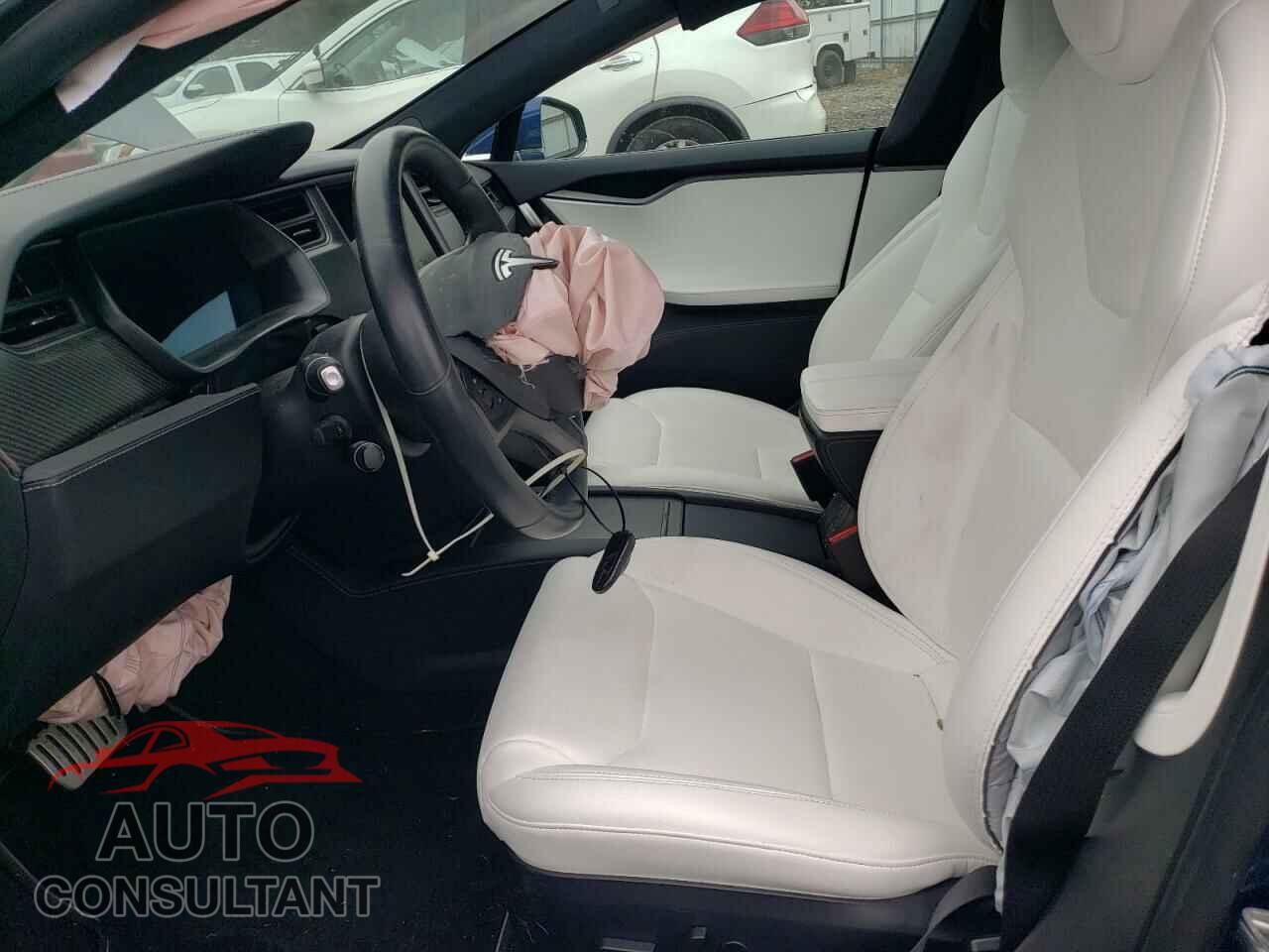 TESLA MODEL S 2020 - 5YJSA1E42LF413115
