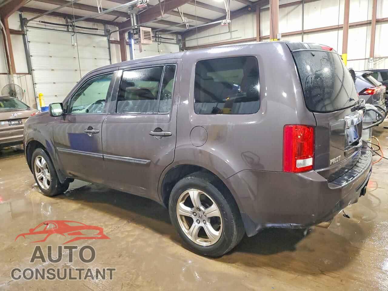 HONDA PILOT 2013 - 5FNYF4H57DB020102