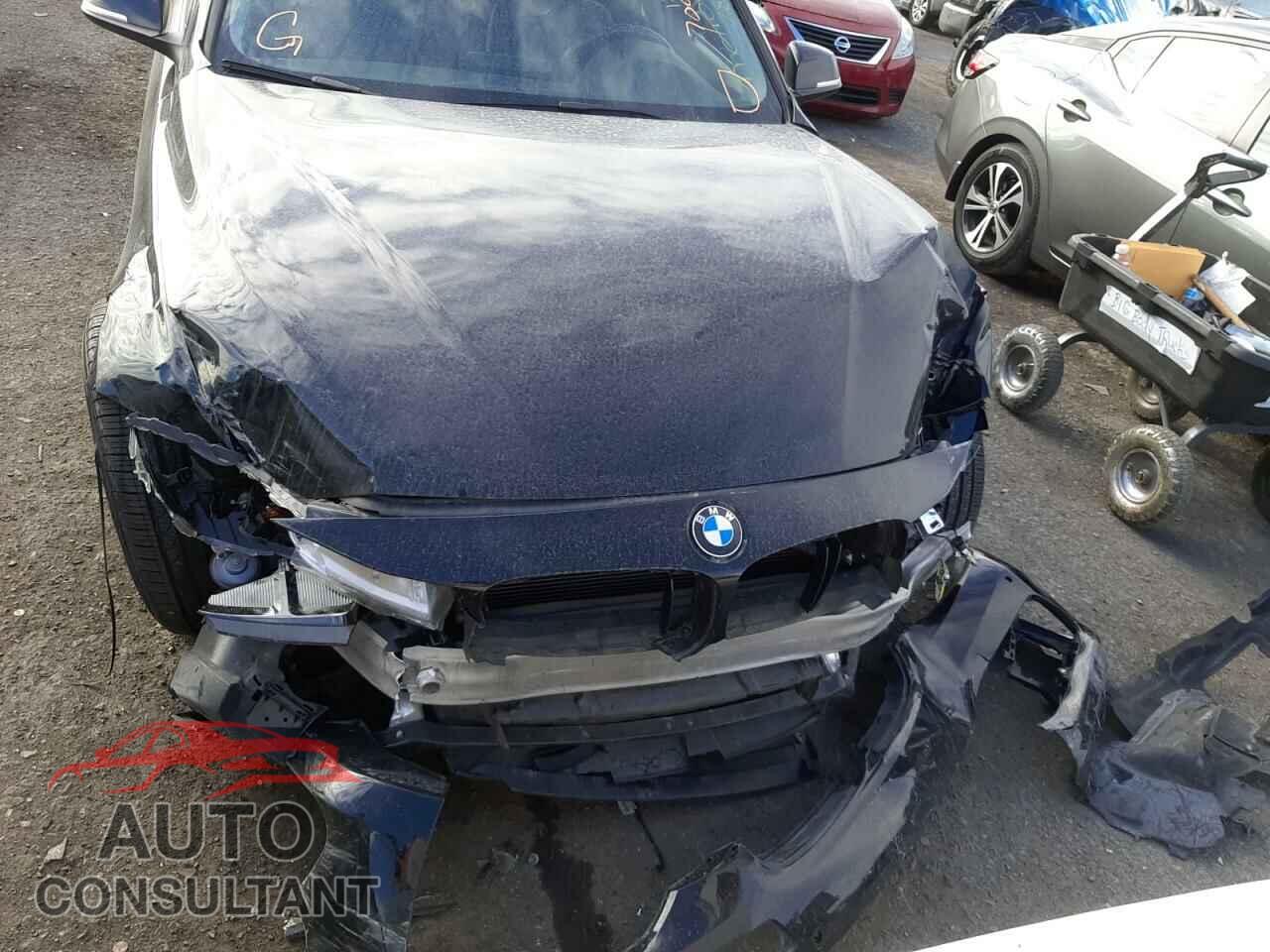 BMW 3 SERIES 2017 - WBA8A9C33HAC99807