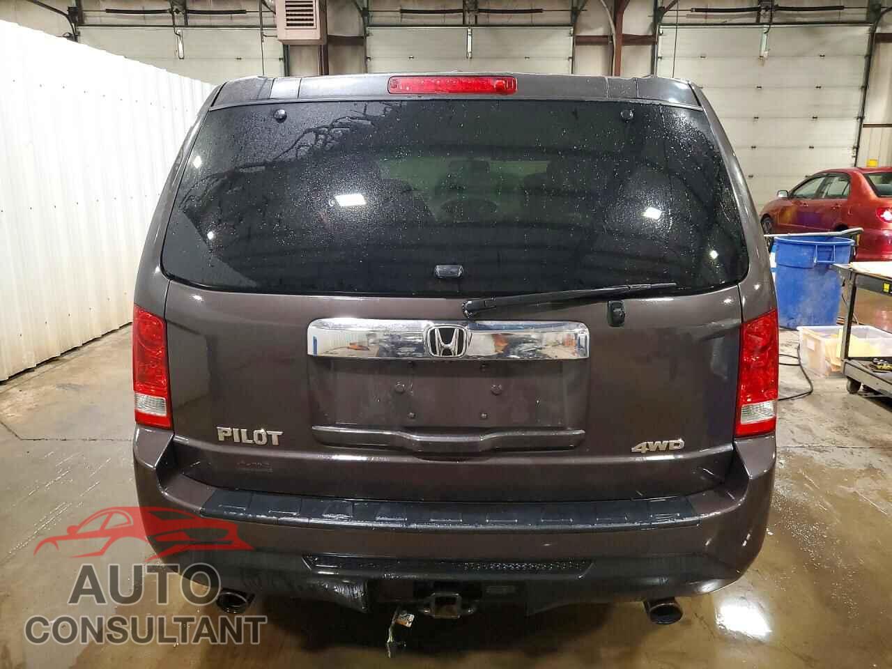 HONDA PILOT 2013 - 5FNYF4H57DB020102