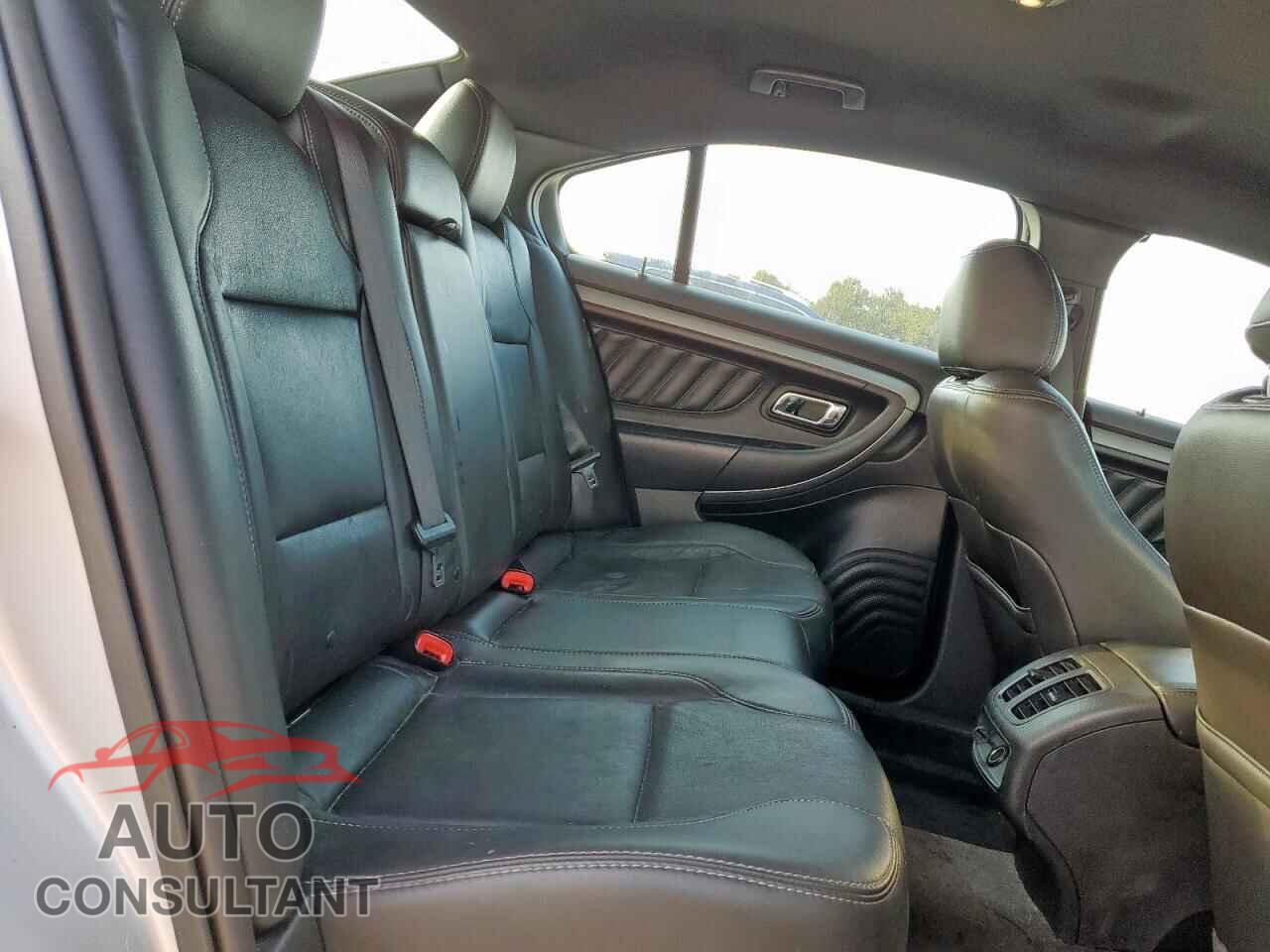 FORD TAURUS 2015 - 1FAHP2E85FG106961