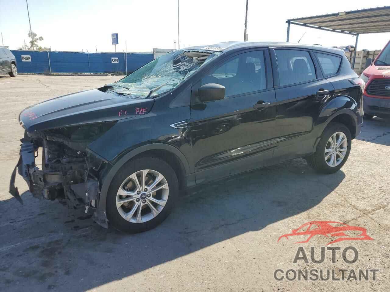 FORD ESCAPE 2017 - 1FMCU0F7XHUB01889