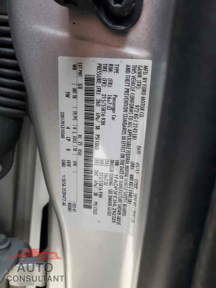 FORD FOCUS 2017 - 1FADP3FE3HL292325