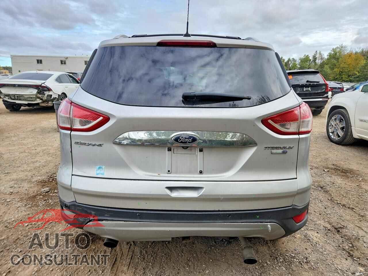 FORD ESCAPE 2015 - 1FMCU9J90FUC69132