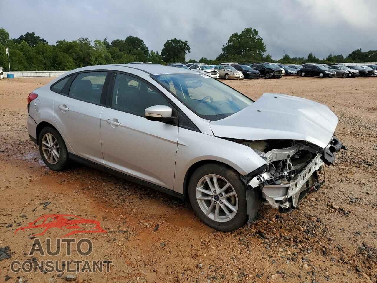 FORD FOCUS 2017 - 1FADP3F28HL320223