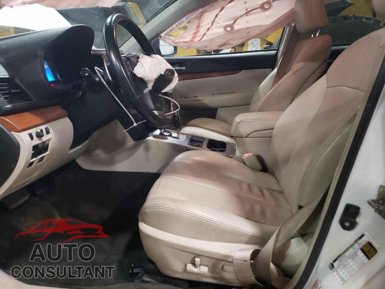 SUBARU OUTBACK 2014 - 4S4BRBNC3E3323666