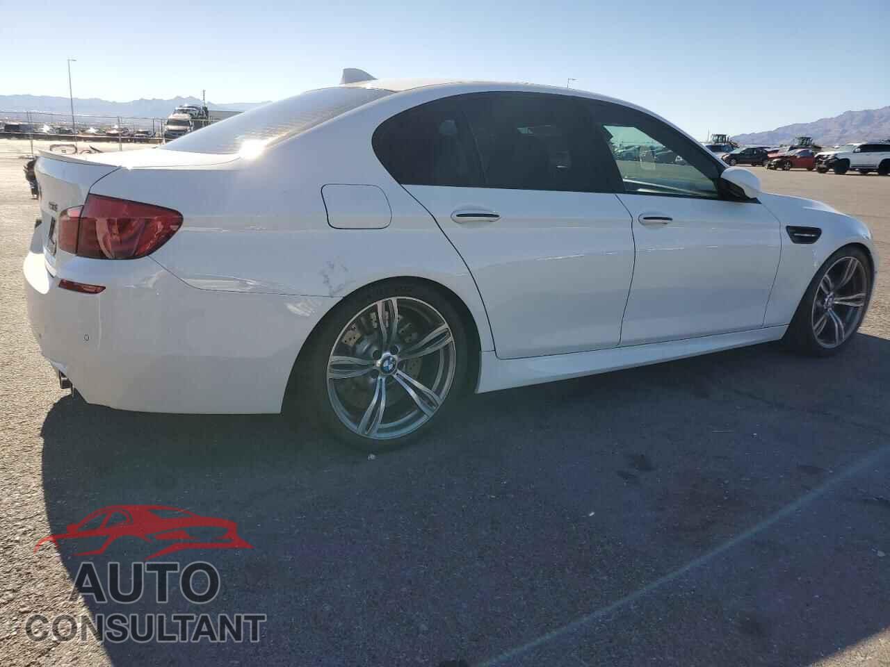 BMW M5 2013 - WBSFV9C54DD096813