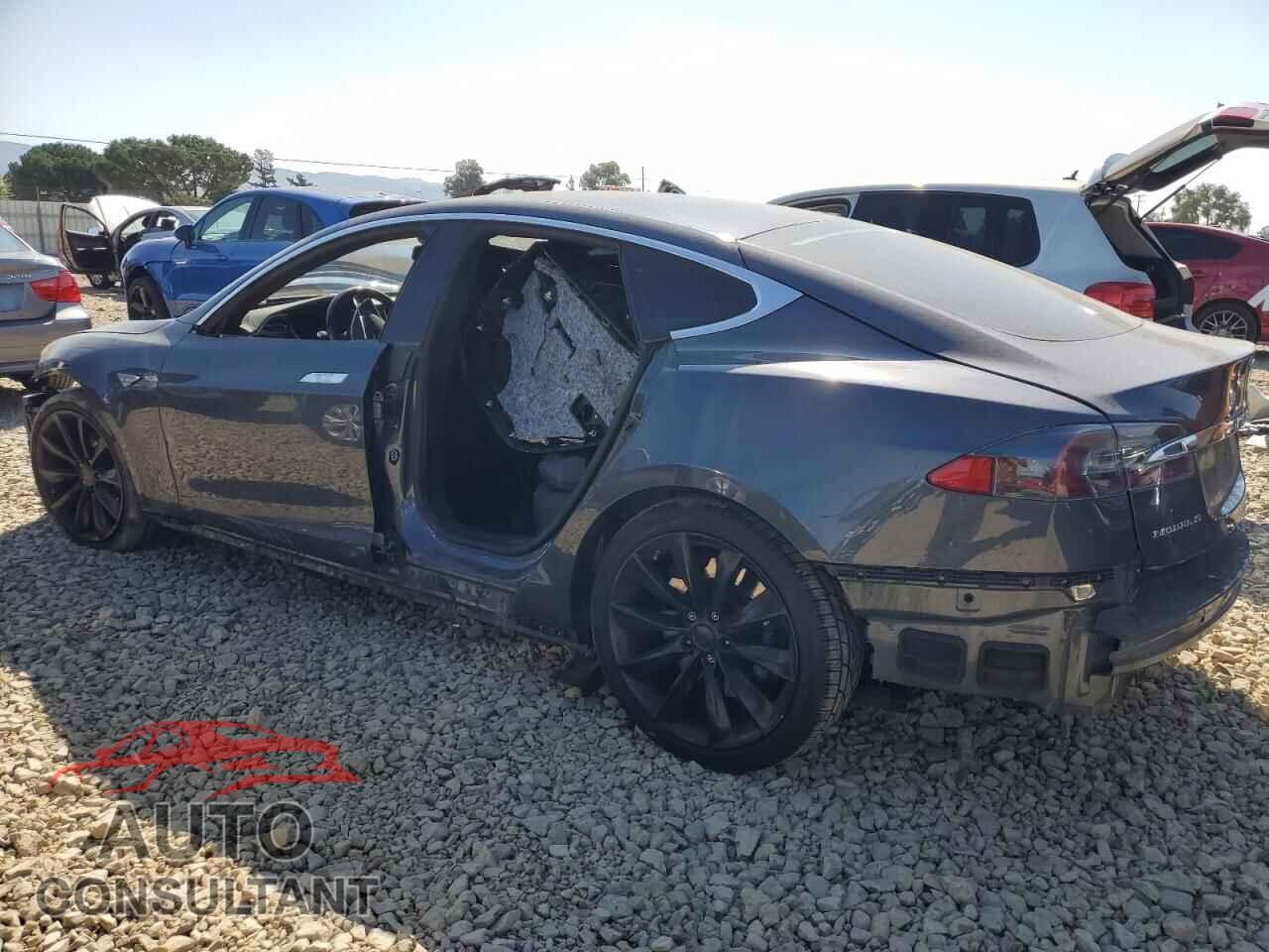 TESLA MODEL S 2016 - 5YJSA1E18GF161320