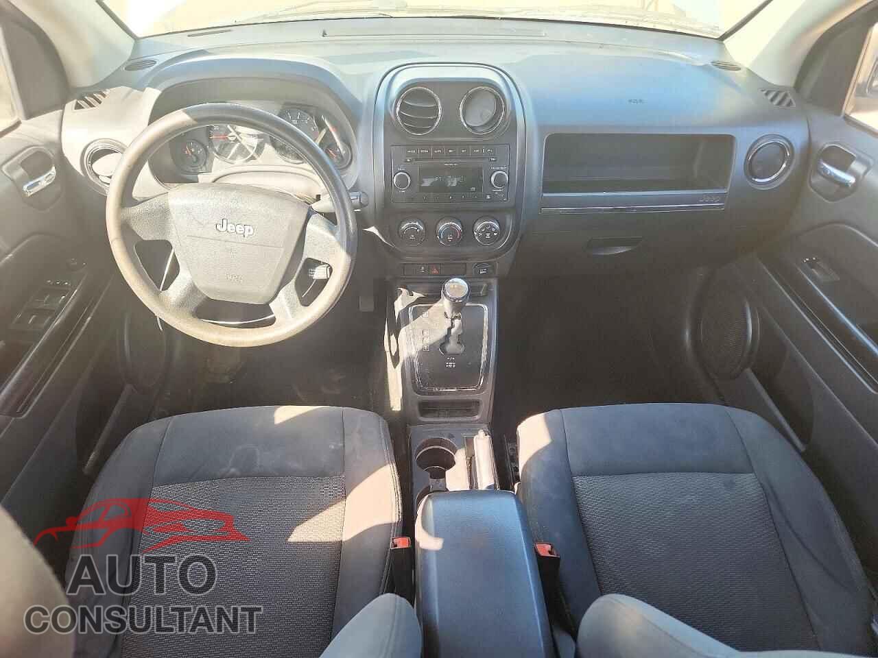 JEEP COMPASS 2010 - 1J4NF4FB4AD644111