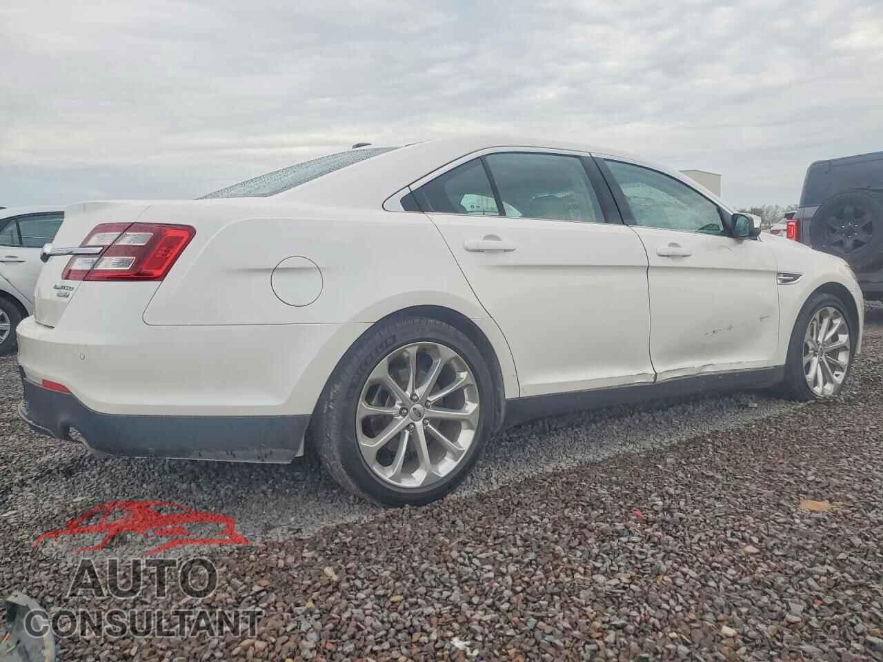 FORD TAURUS 2015 - 1FAHP2J80FG184389