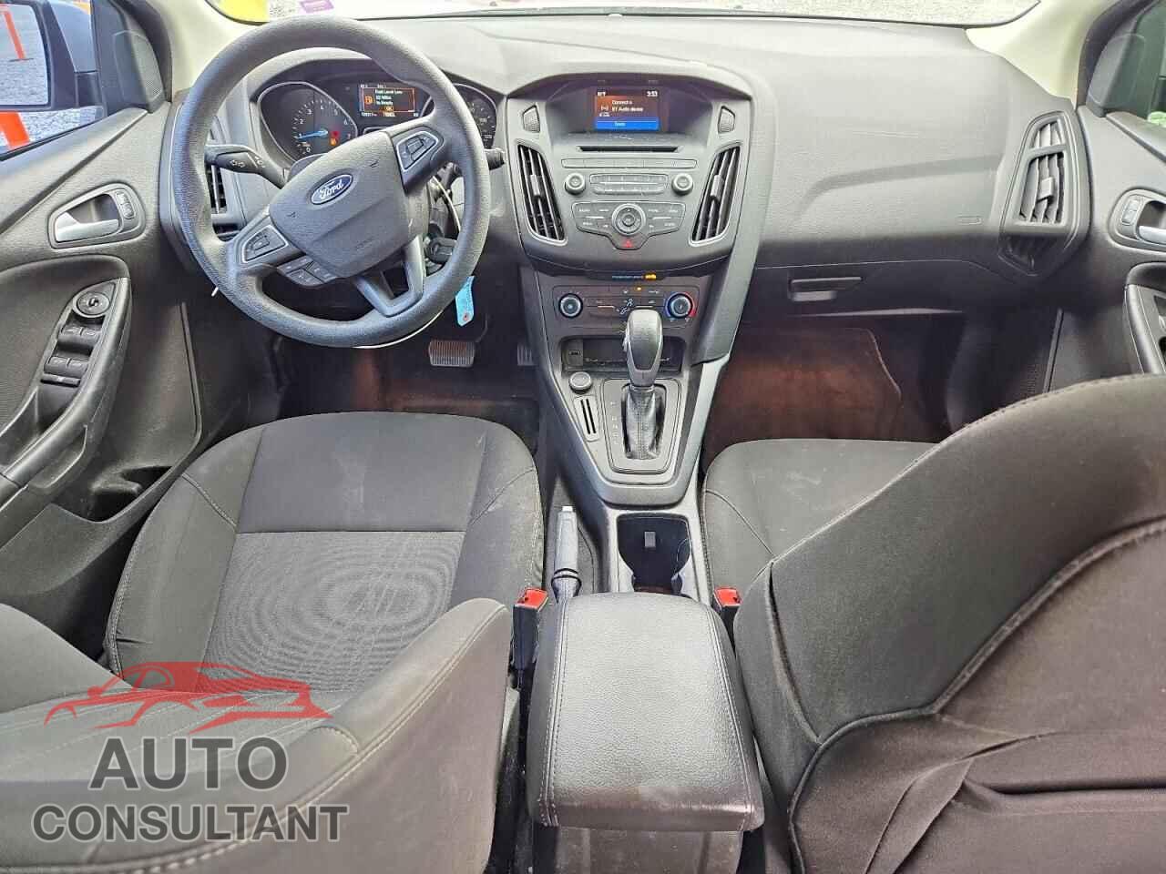 FORD FOCUS 2017 - 1FADP3K22HL319431