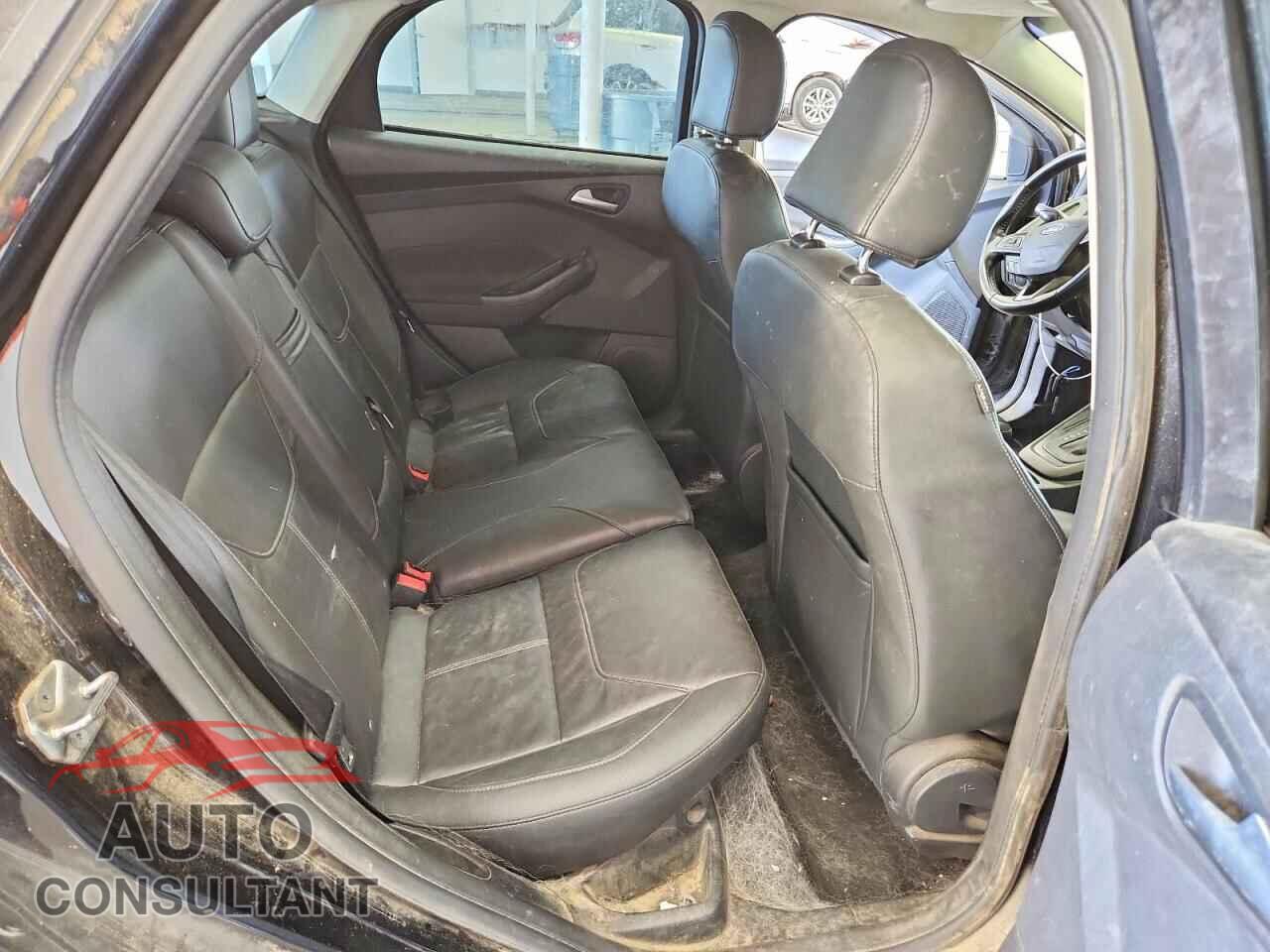 FORD FOCUS 2016 - 1FADP3K26GL238883