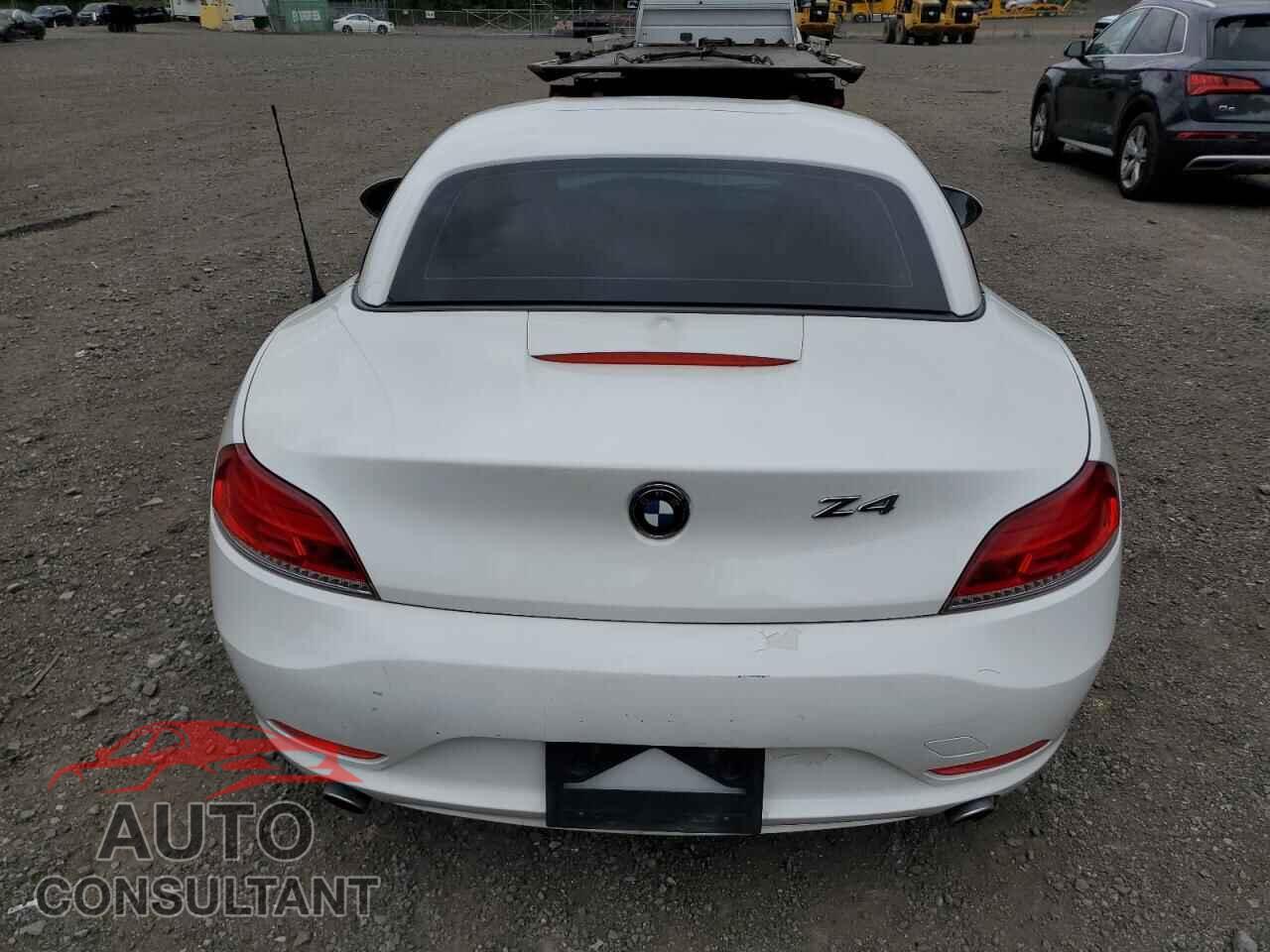 BMW Z4 2011 - WBALM7C54BE384191