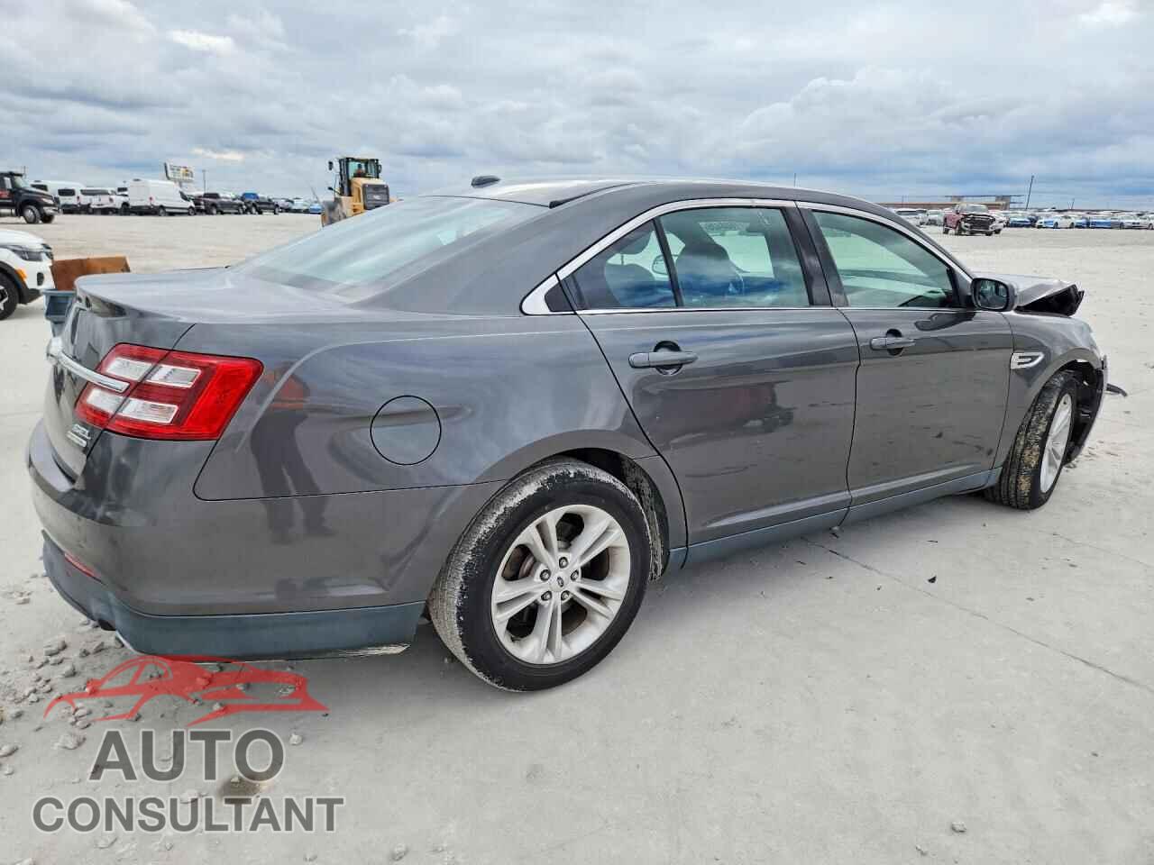 FORD TAURUS 2015 - 1FAHP2E82FG164543