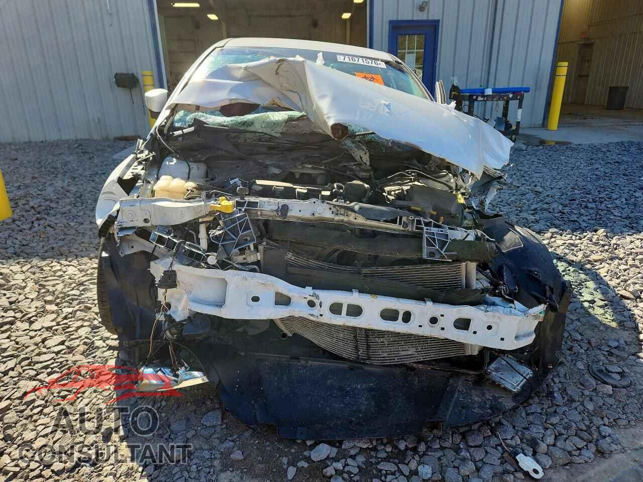 FORD FOCUS 2014 - 1FADP3F22EL143275