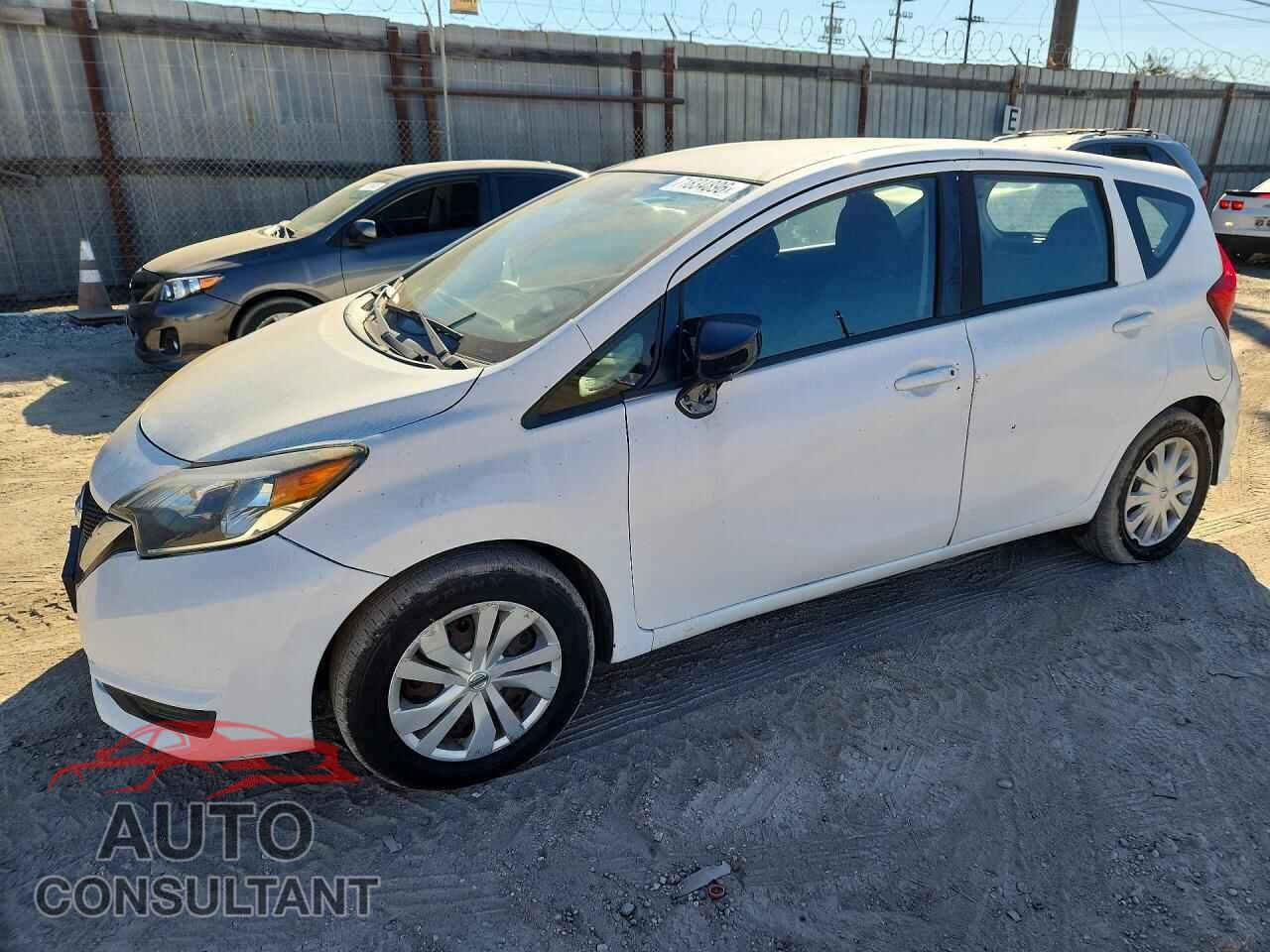 NISSAN VERSA 2017 - 3N1CE2CP3HL352185