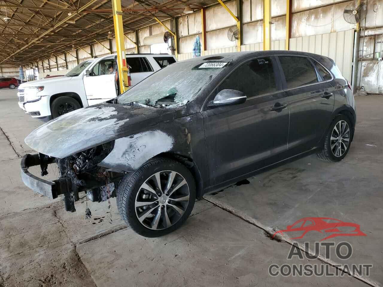 HYUNDAI ELANTRA 2018 - KMHH35LE5JU067620