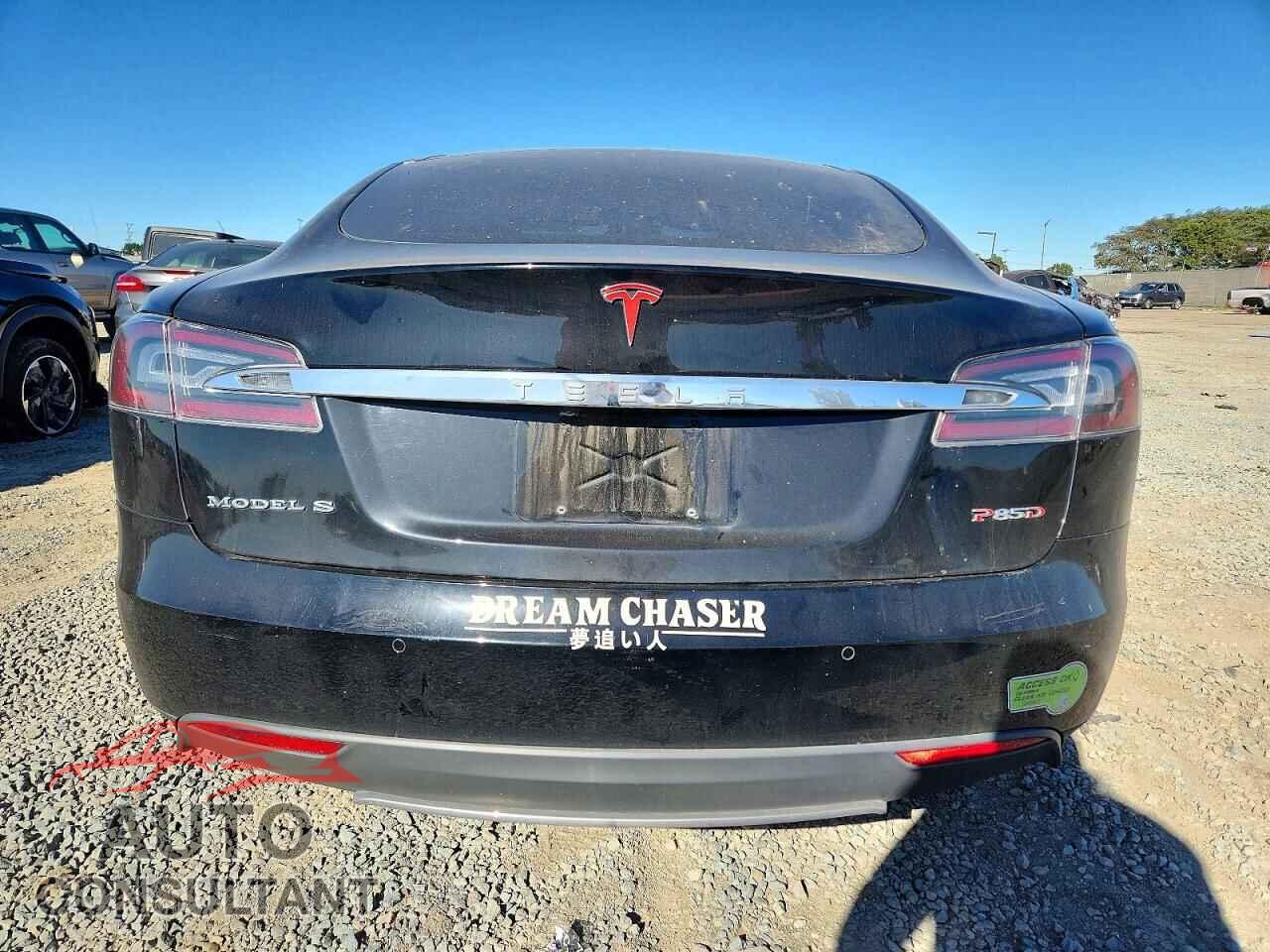 TESLA MODEL S 2015 - 5YJSA1E25FF108601