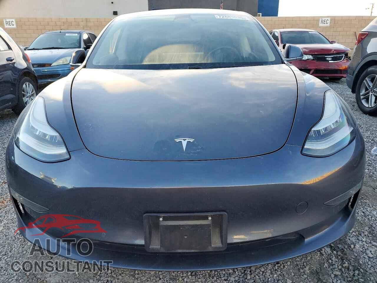 TESLA MODEL 3 2018 - 5YJ3E1EB3JF186912
