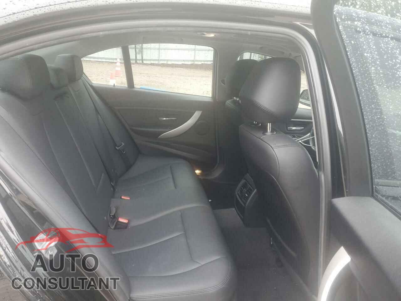 BMW 3 SERIES 2016 - WBA8E5G54GNU19353