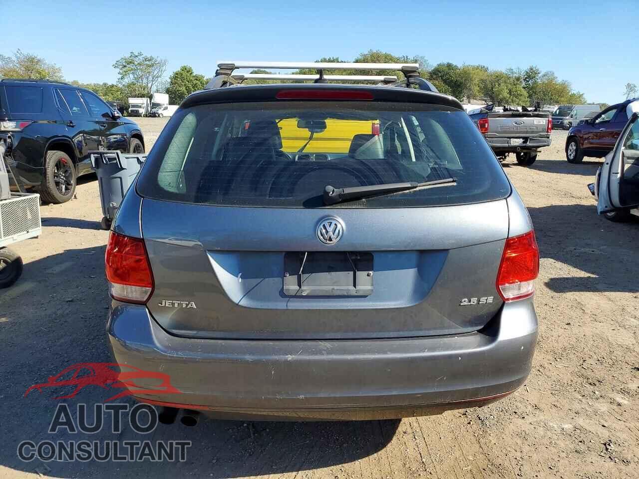 VOLKSWAGEN JETTA 2011 - 3VWPZ7AJ2BM681117