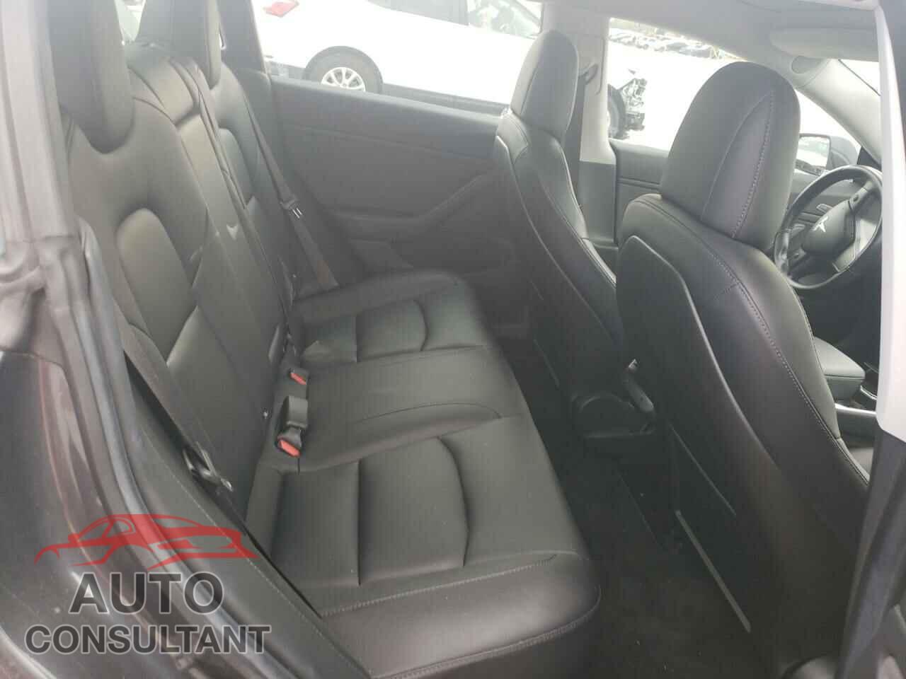 TESLA MODEL 3 2018 - 5YJ3E1EB5JF054265