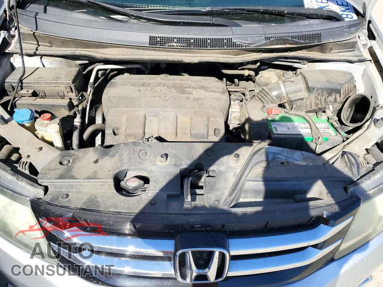HONDA ODYSSEY 2015 - 5FNRL5H94FB063403