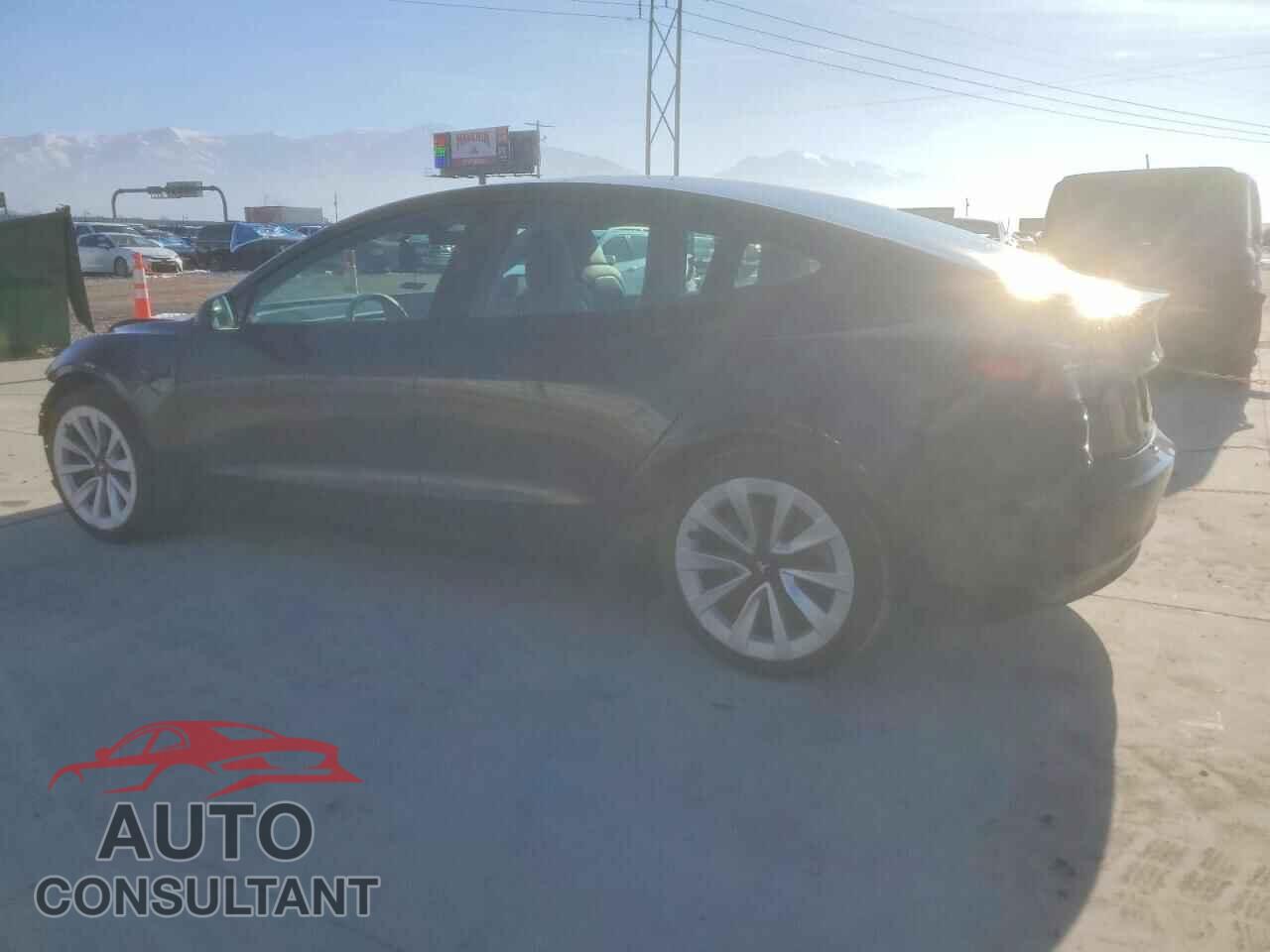 TESLA MODEL 3 2022 - 5YJ3E1EA7NF369985
