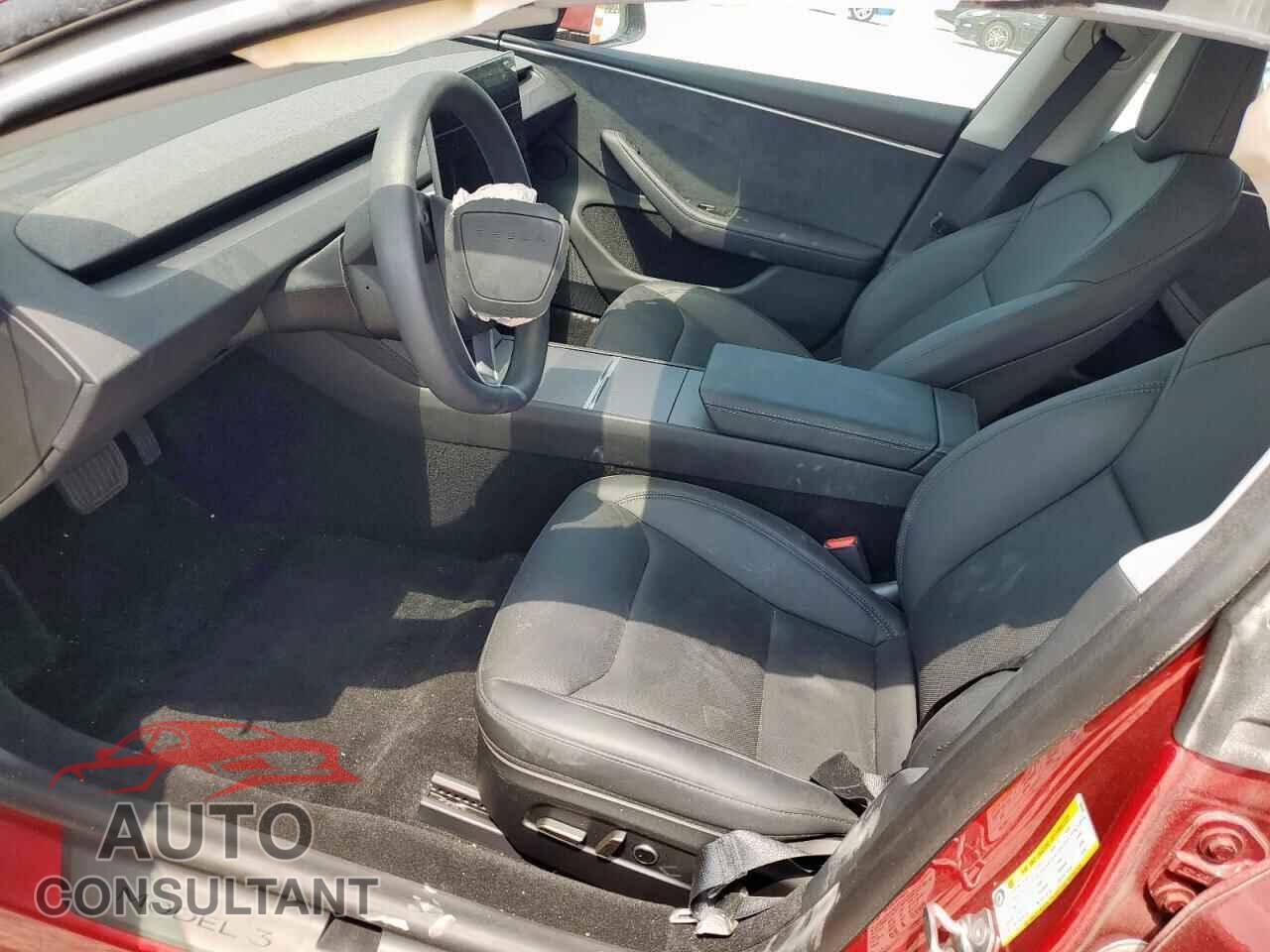 TESLA MODEL 3 2025 - 5YJ3E1EB2SF908520
