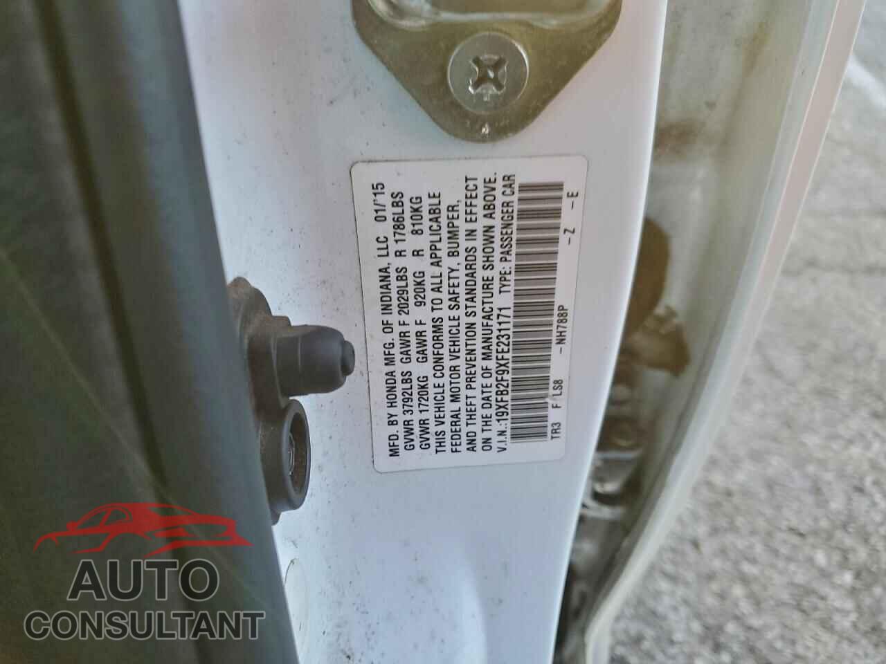 HONDA CIVIC 2015 - 19XFB2F9XFE231171