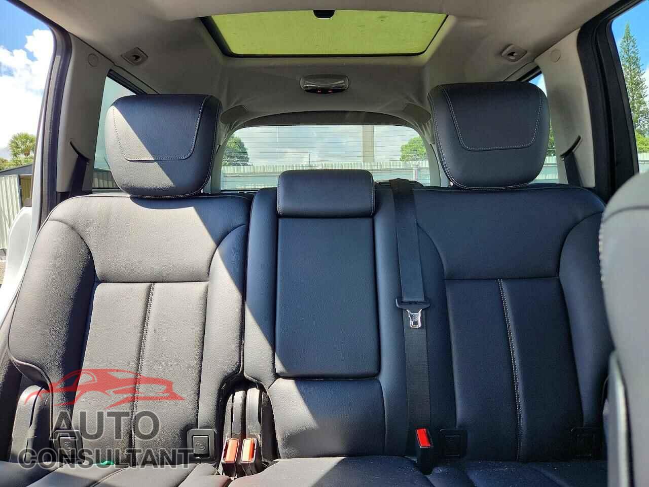 MERCEDES-BENZ GL-CLASS 2012 - 4JGBF7BEXCA771097