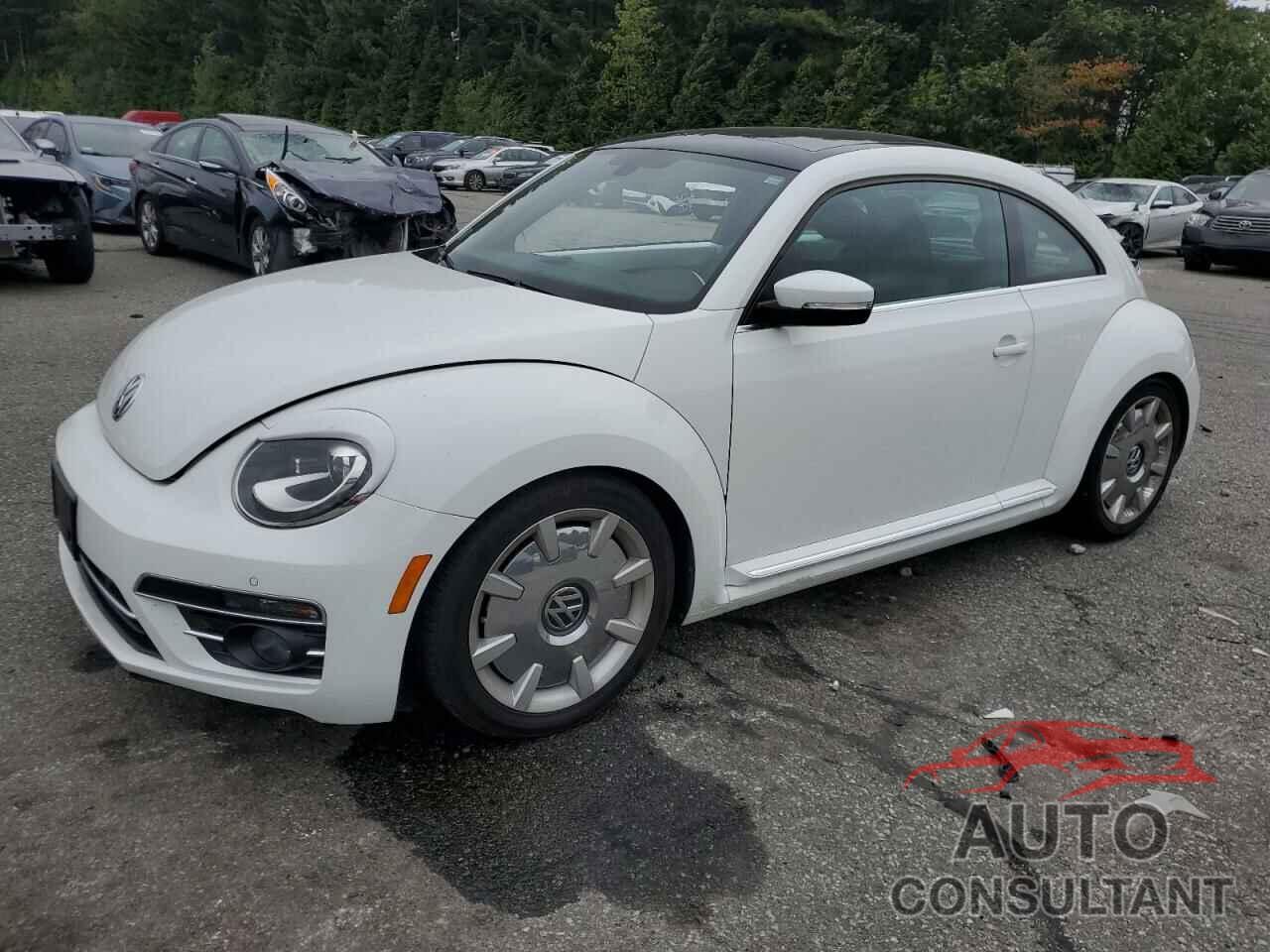 VOLKSWAGEN BEETLE 2019 - 3VWJD7AT5KM711426