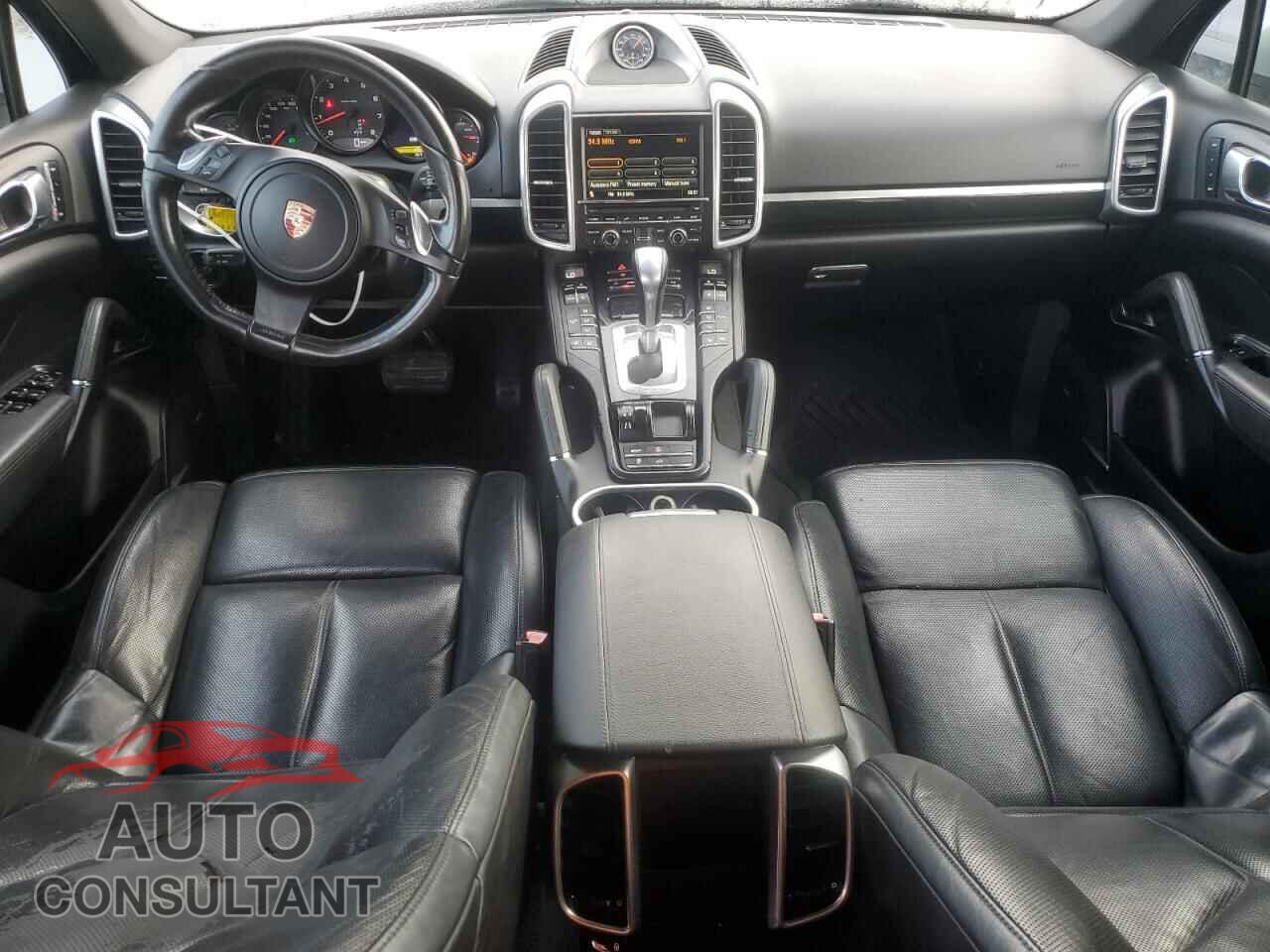 PORSCHE CAYENNE 2012 - WP1AA2A29CLA07284