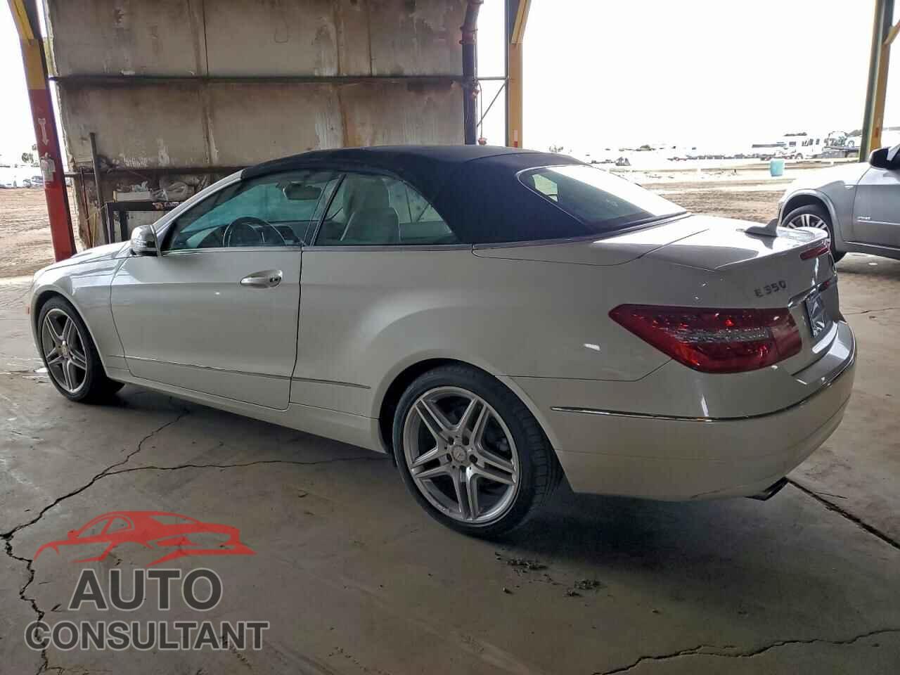 MERCEDES-BENZ E-CLASS 2011 - WDDKK5GF7BF089548