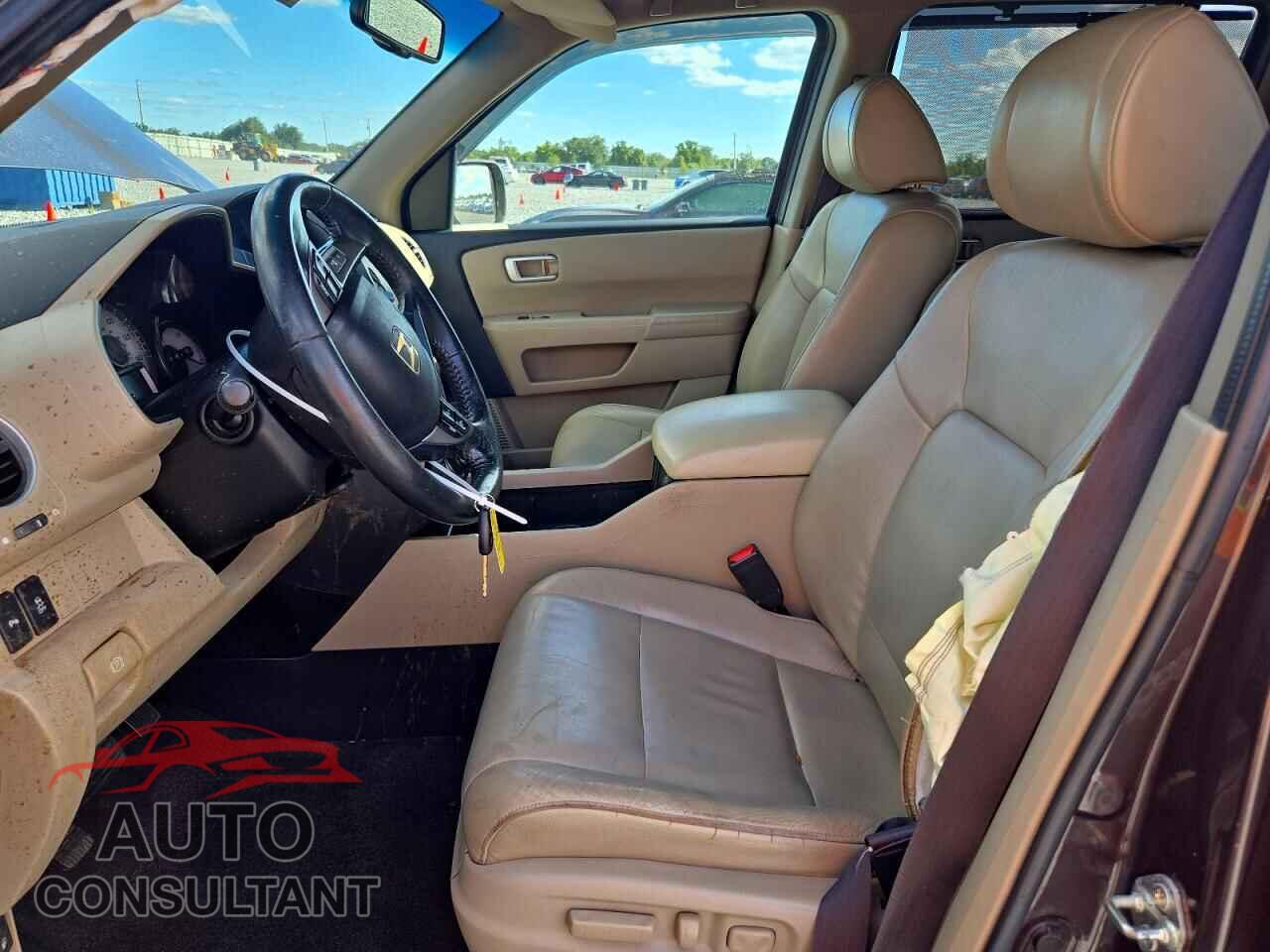 HONDA PILOT 2012 - 5FNYF4H96CB055134
